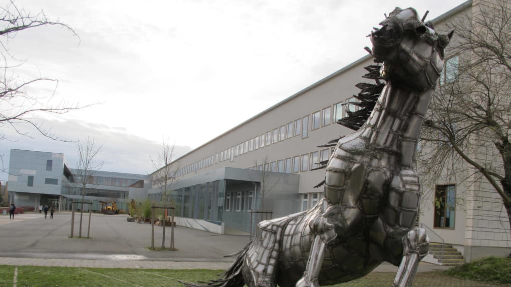 Situation tendue entre deux élèves du lycée des métiers Ampère de Vendôme.