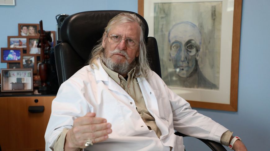 Le professeur Didier Raoult, directeur de l'IHU à Marseille