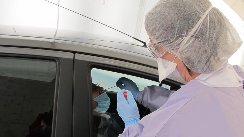 Hier matin, sur le drive, dressé près du marché couvert.