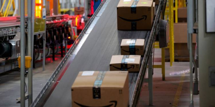 Les salariés d’Amazon sont-ils en sécurité ? Une directrice d’entrepôt démissionne